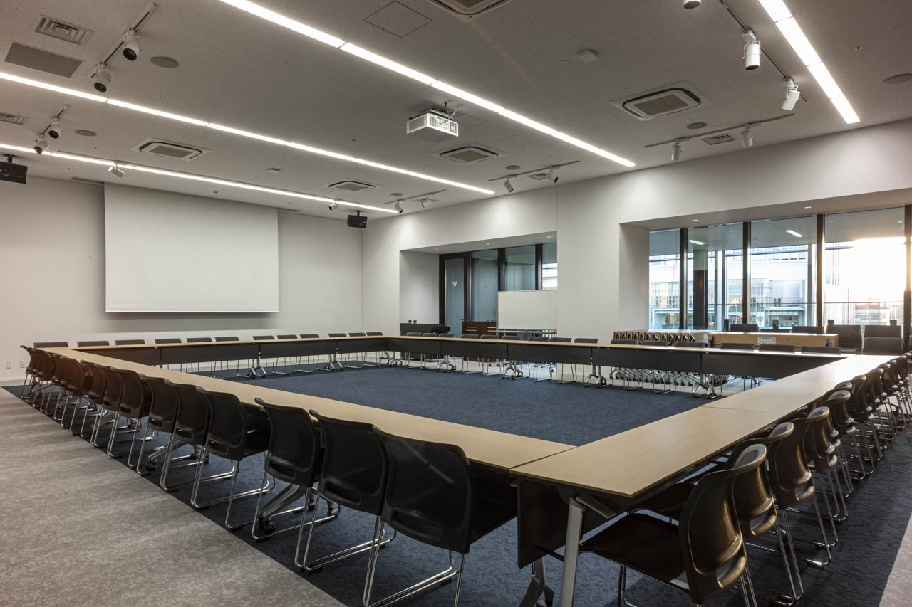 ロの字形式│ルーム2