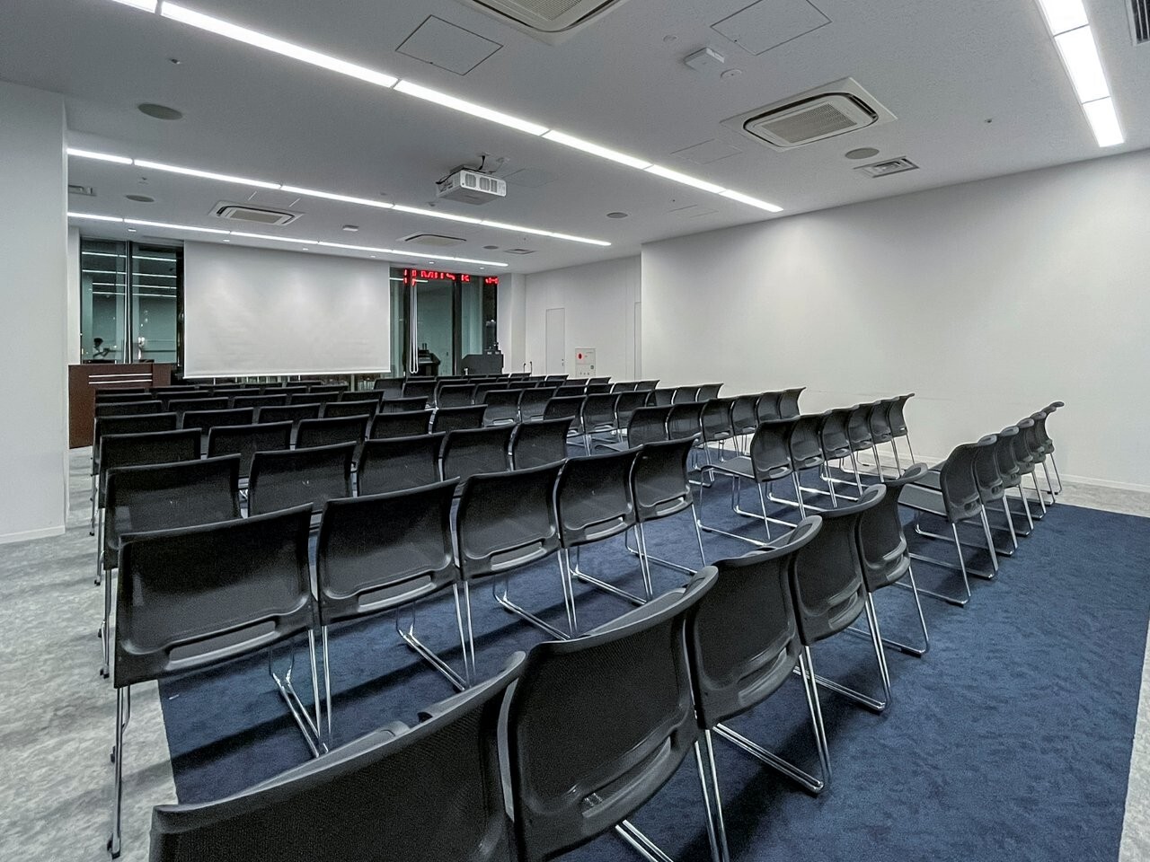 シアター形式│ルーム3