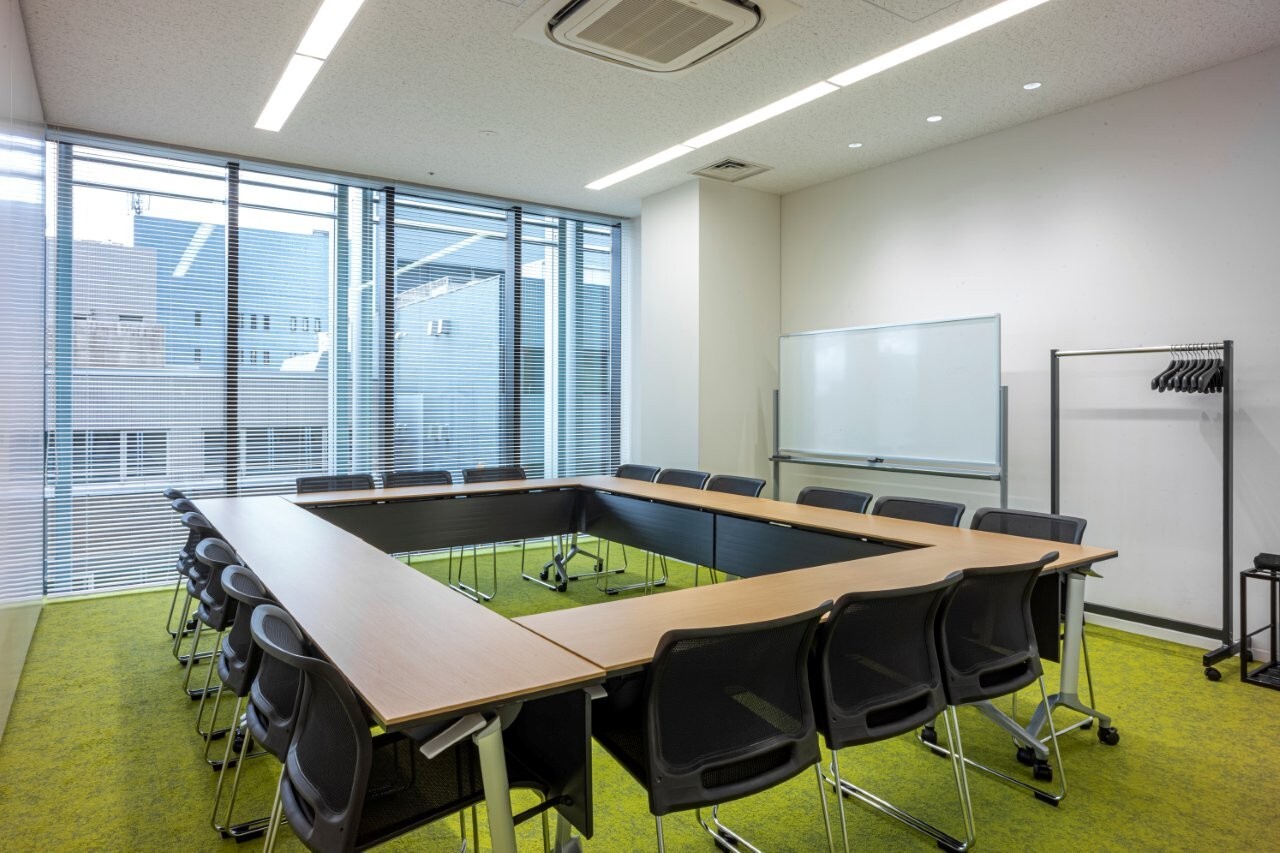 ロの字形式│ルーム６